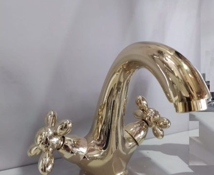 Смеситель для раковины вентиль (faucets) 2431