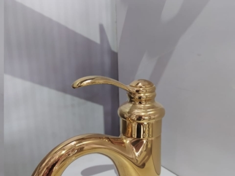 Смеситель для кухни вентиль (faucets) Х30001 медь